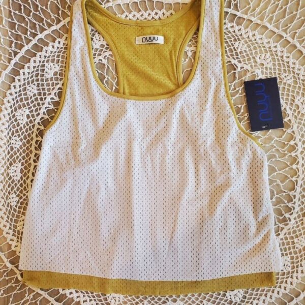 Wholesale Women's Sports Tops | Vintage Lot