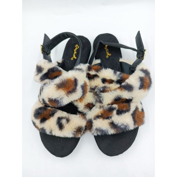 Women's Slippers Wholesale Lot | Variety of Styles.