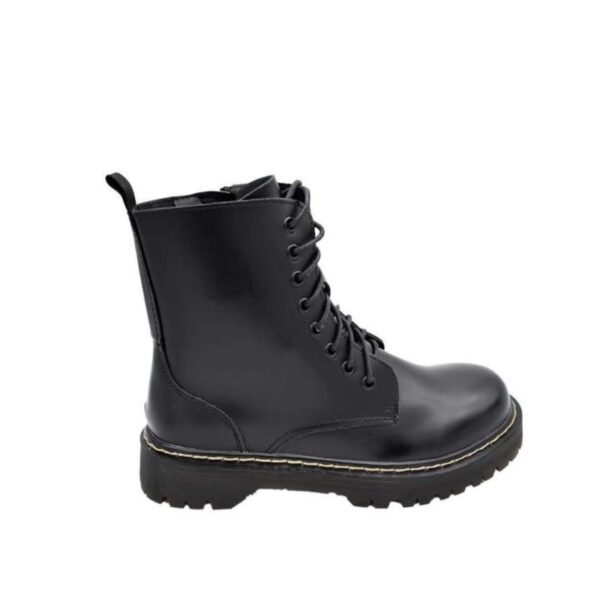Footwear Lots: Seven7 Wholesale Boots