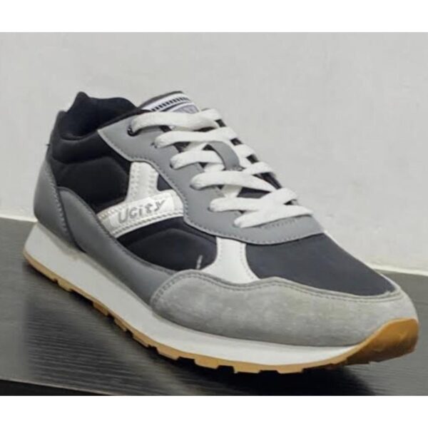 Pallet of New Multi-Brand Footwear – Retail Stock for Resale
