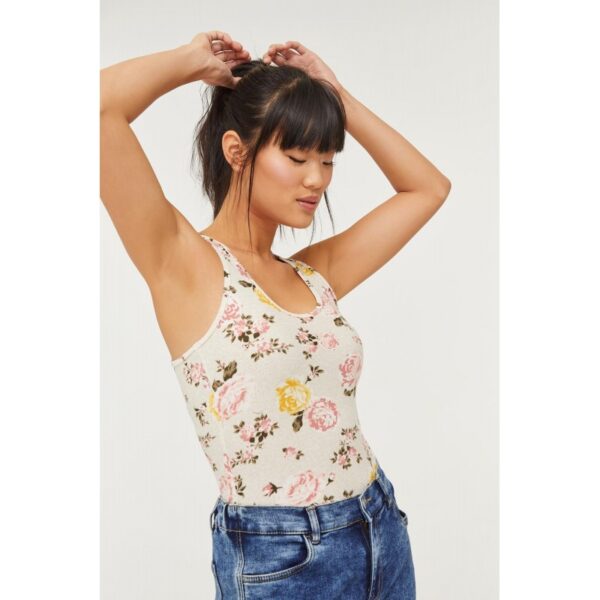 Ardene mix women's t-shirts and crop tops
