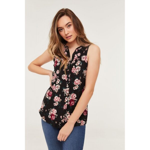 Ardene mix women's t-shirts and crop tops