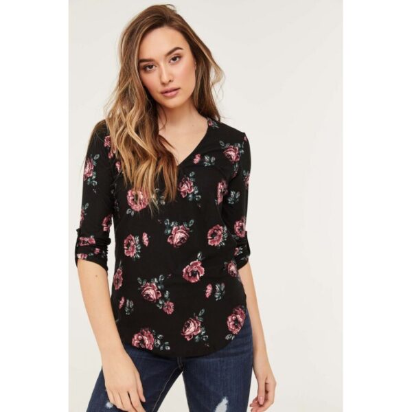 Ardene mix women's t-shirts and crop tops