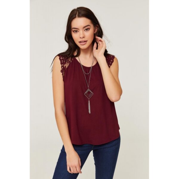 Ardene mix women's t-shirts and crop tops