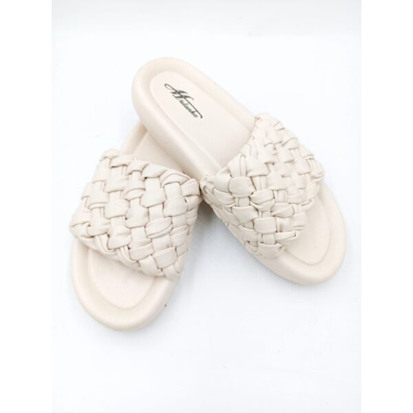 Women's braided shovel sandals