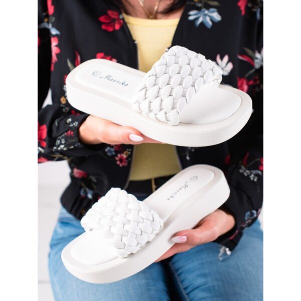 Women's braided shovel sandals