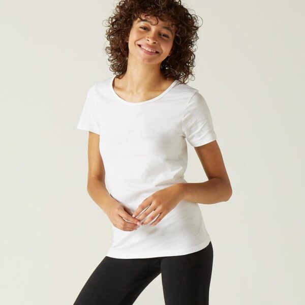 Basic short-sleeved t-shirts and crop tops